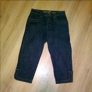 European Culture Euro tummy control blue capri Jeans